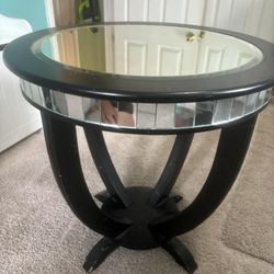 Elegant Royal Mirrored Table