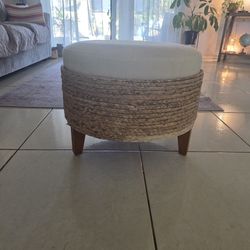 Set Of 2 Wicker Foot Stool /console table/seat