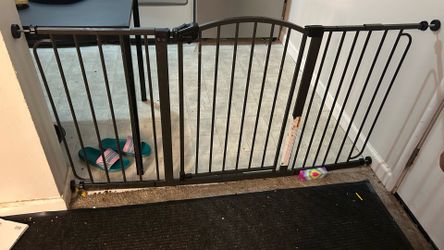 Gate