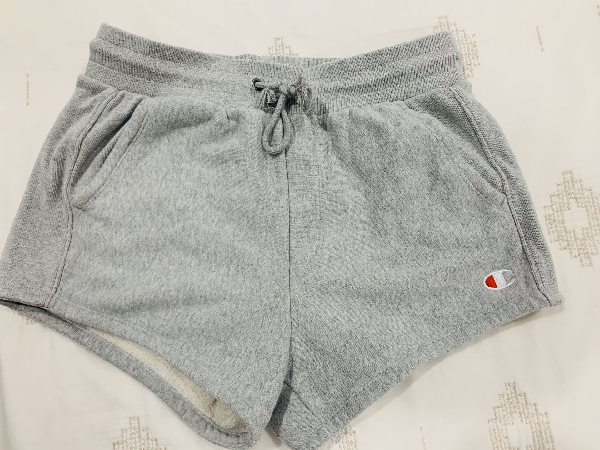 Women’s Champion Reverse-weave Shorts (Size: Medium)