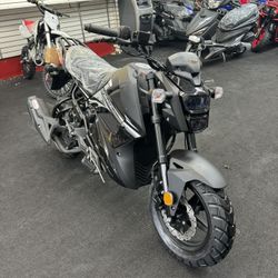 Brand New M5 150cc Automatic Motorcycle 