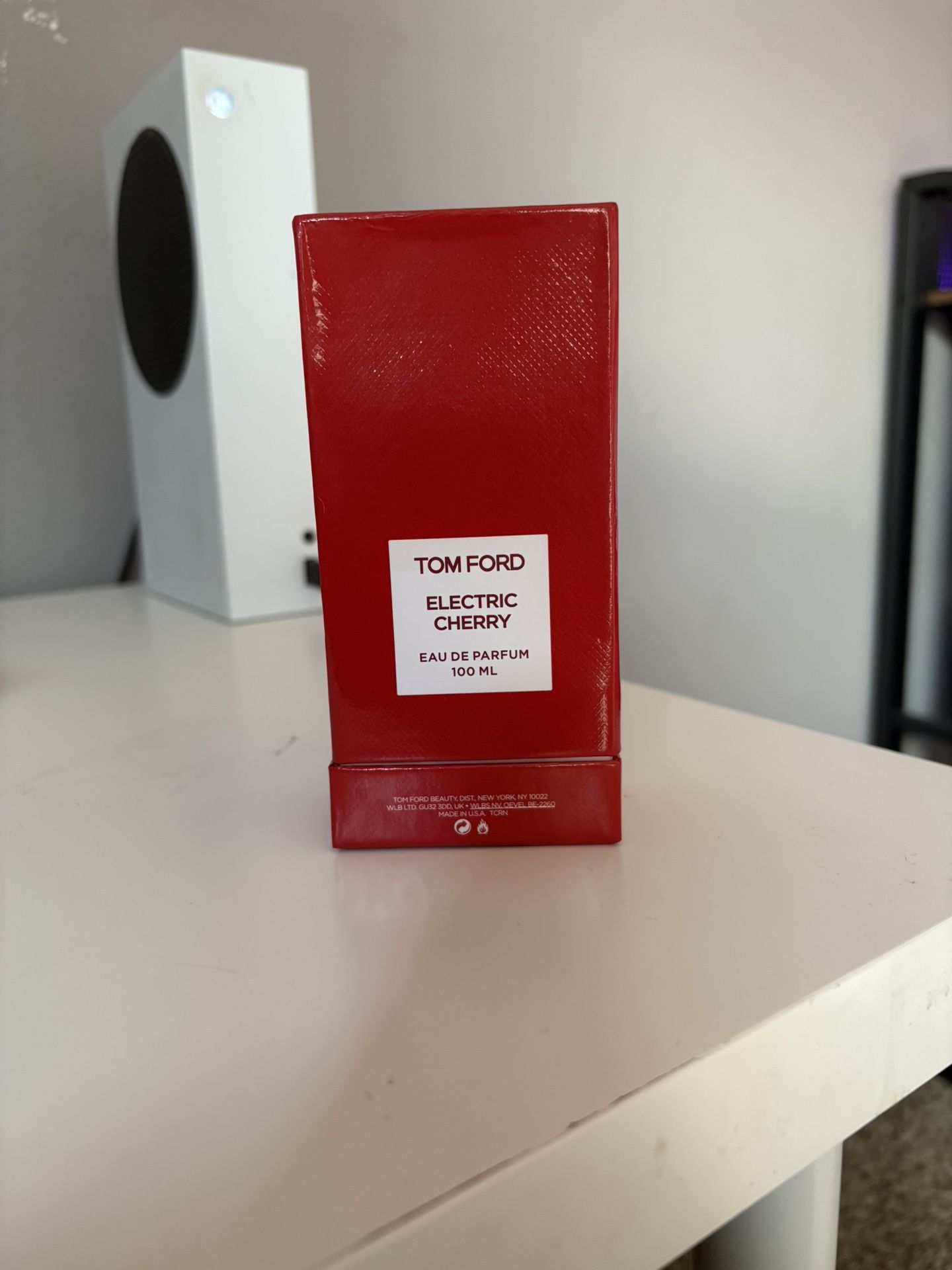 Tom Ford Electric Cherry Cologne