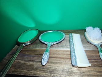 Mirrors and brush and comb set