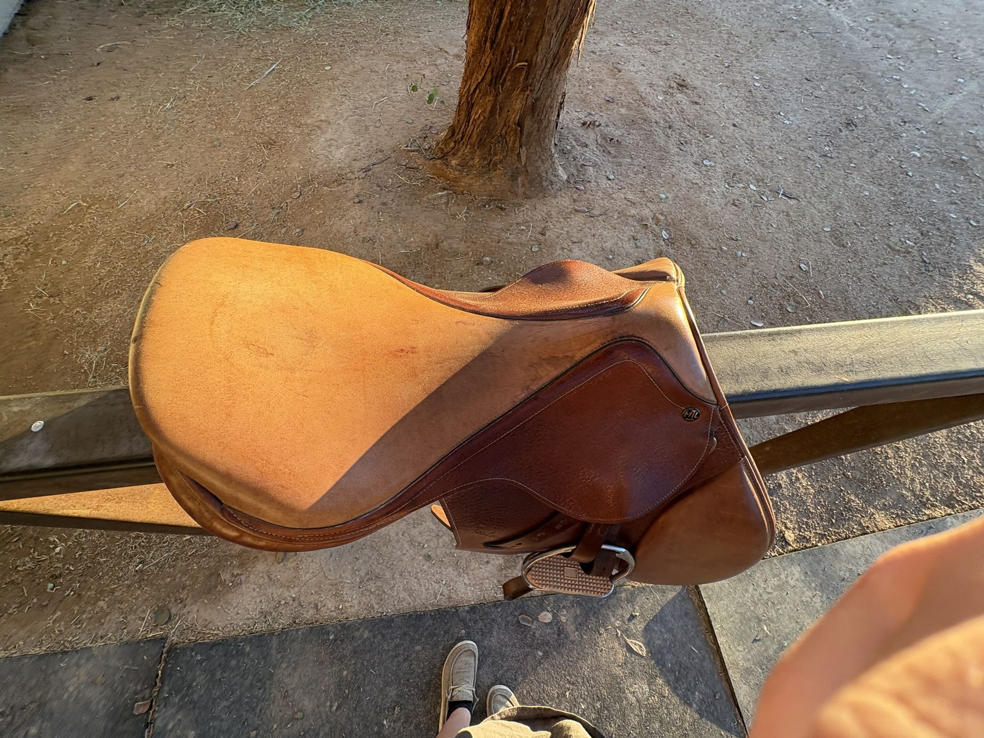 English Saddle