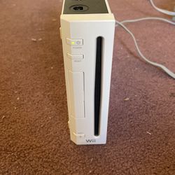 Nintendo Wii, With 2 Controllers