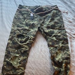 Size 40 Camo Jeans