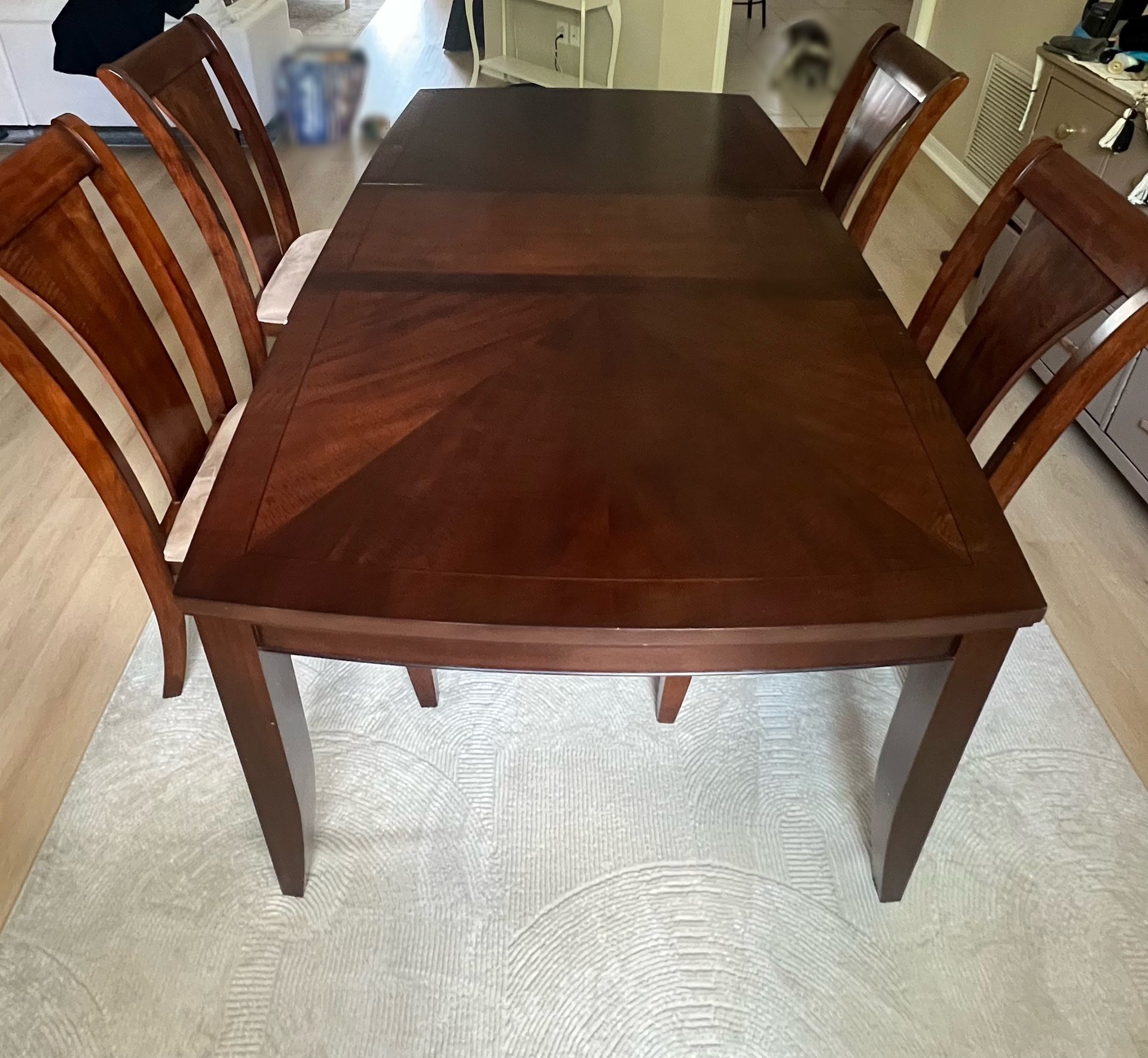 Wesley Dining Table