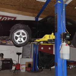 Stock 302 Motor.. In Pieces Project Motor 90 Percent Of Parts 