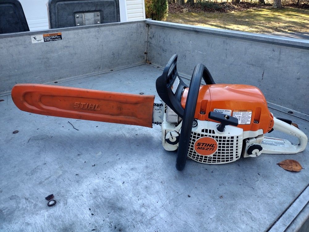 STIHL CHAINSAW.. MS271.. FARM BOSS for Sale in Newfield, NJ OfferUp
