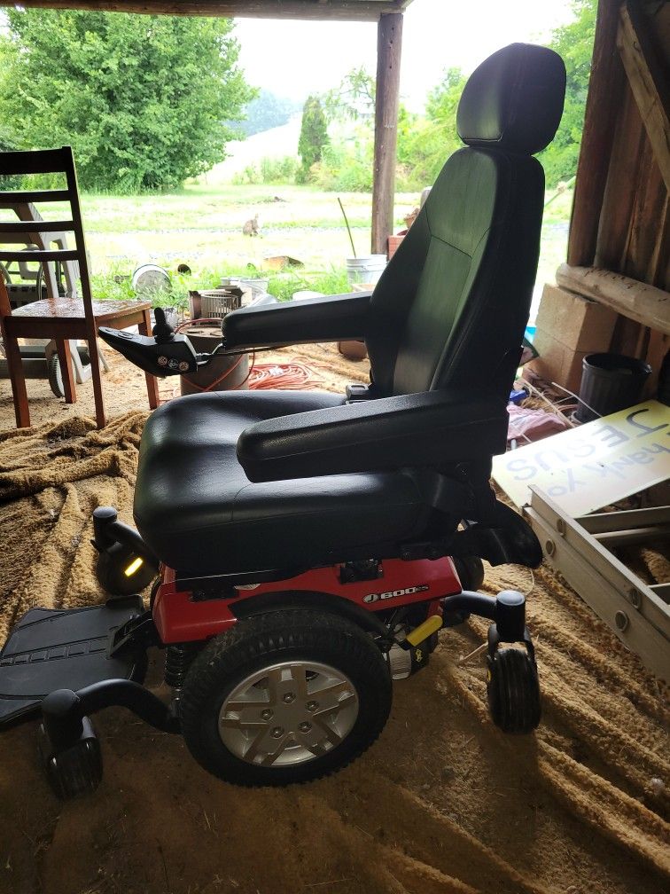 jazzy ES 600 eletric wheelchair