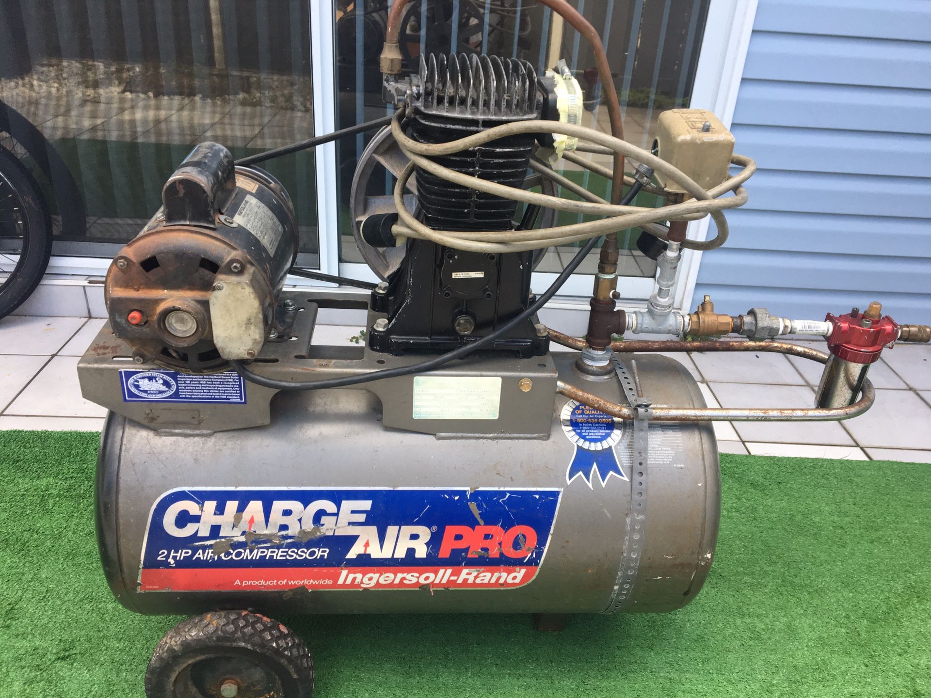 FREEEEE FREE AIR COMPRESSOR AIRCOMPRESSOR