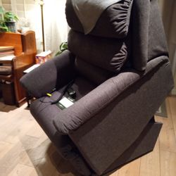 Lift Chair. Lazy Boy. Platinum. 350 Lb Capacity 