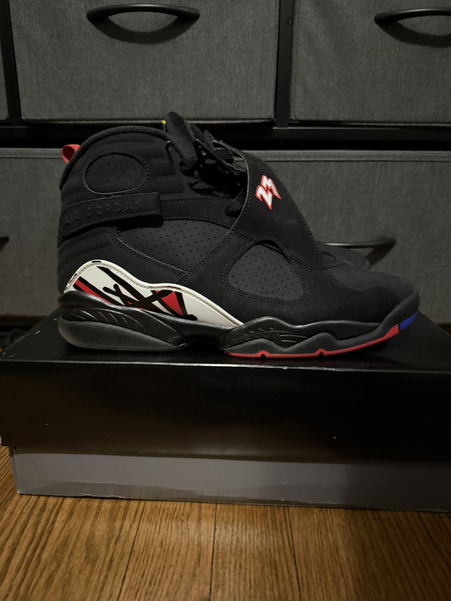 Air Jordan 8s Playoffs Size 10.5