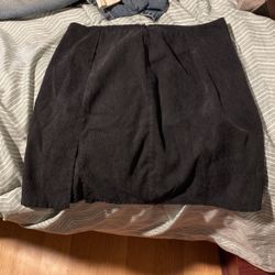 Black Skirt 