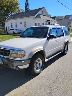 2000 Ford Explorer 94k Miles