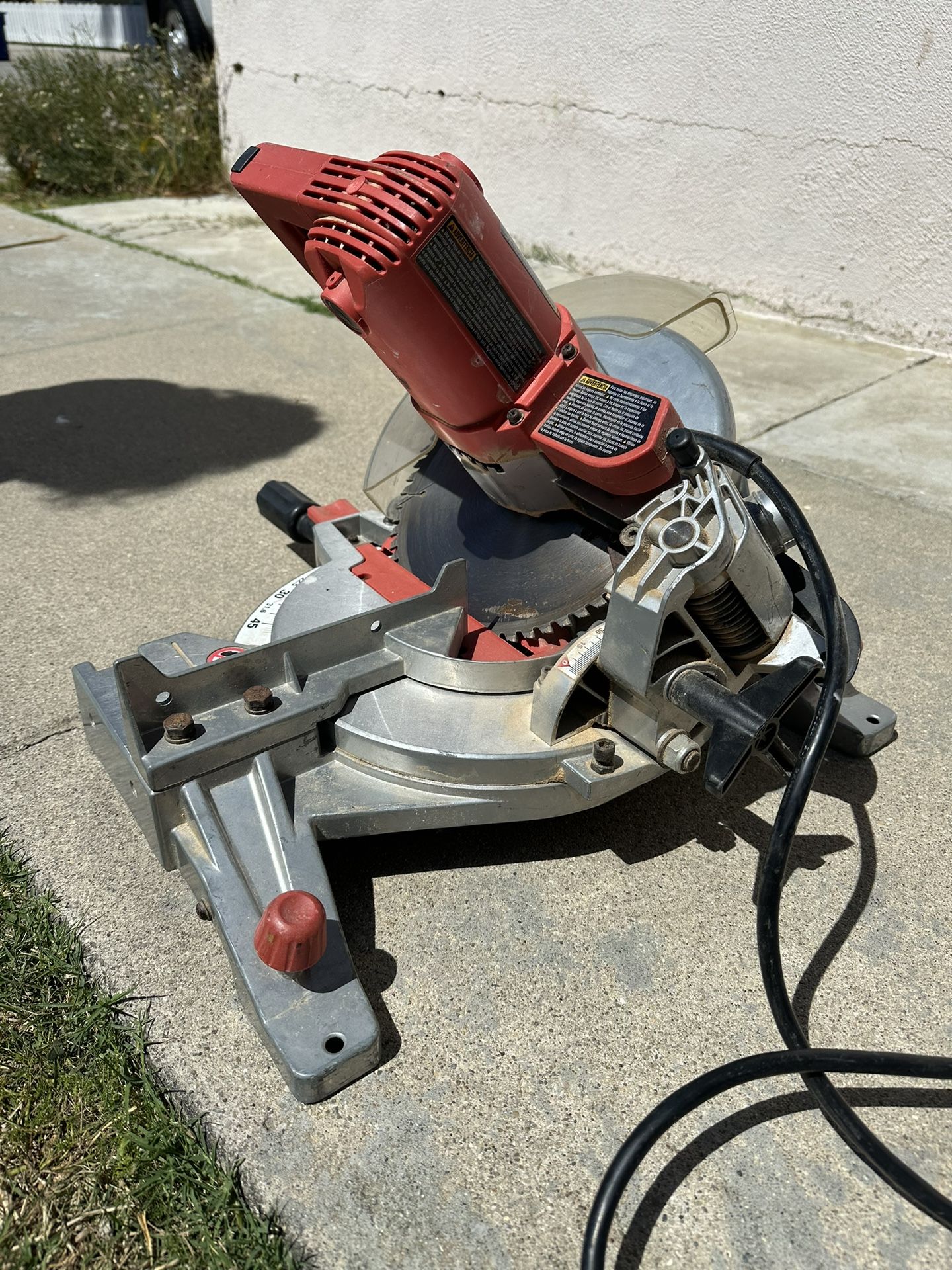 Skilsaw Miter Saw