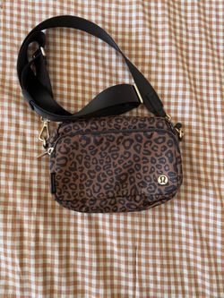 Lululemon bag