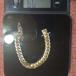 10k Cuban Link Bracelet