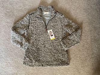 Size Small New Women’s Sherpa Pullover brown