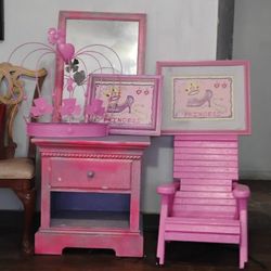 Princess Furniture And Pictures