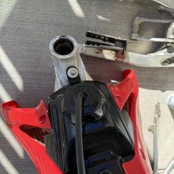 2006 Crf 250cc Dirt Bike Frame 