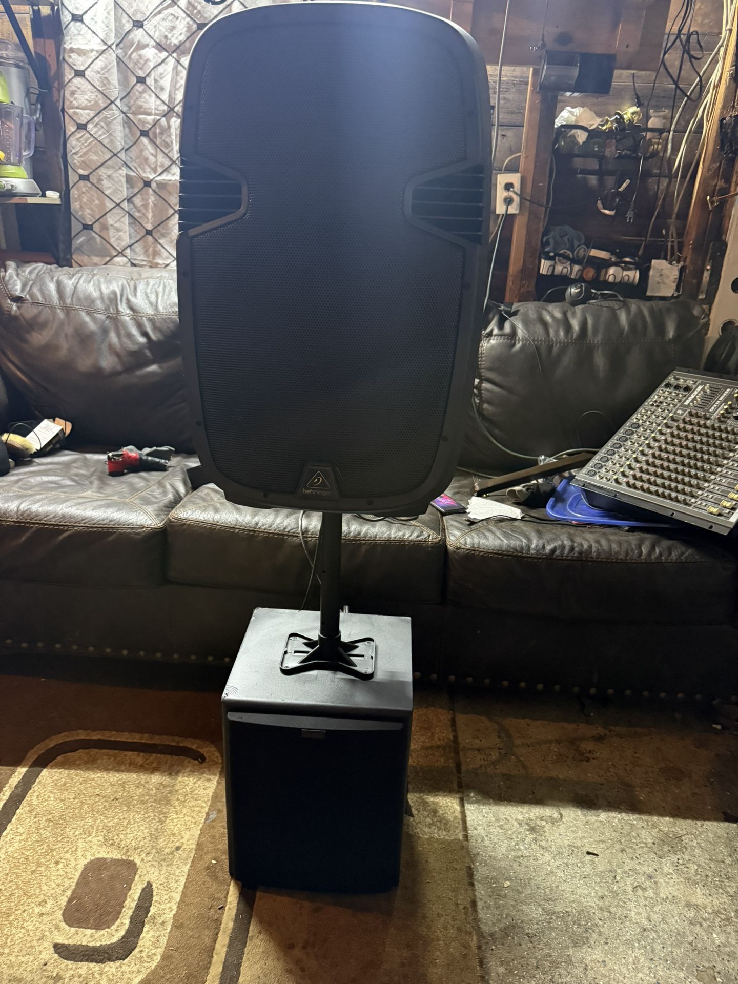 Behringer Bluetooth Speaker
