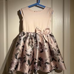 H&M Girl Performance Dress 4-6Y