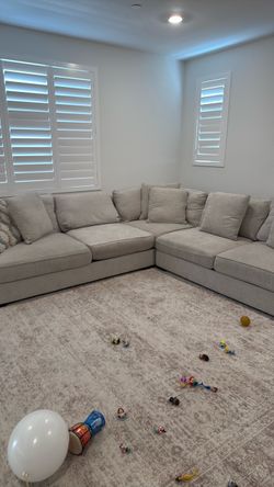 Couch sectional