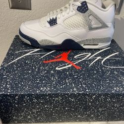 Jordans Midnight Navy Retro 4's