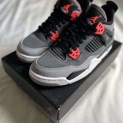 Jordan 4 Retro Infrared GS Size 5.5Y *NEW*