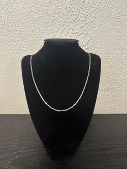 Women’s Silver Necklace