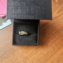 Gold Diamond Ring 