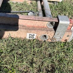 28 Ft Werner Extension Ladder 