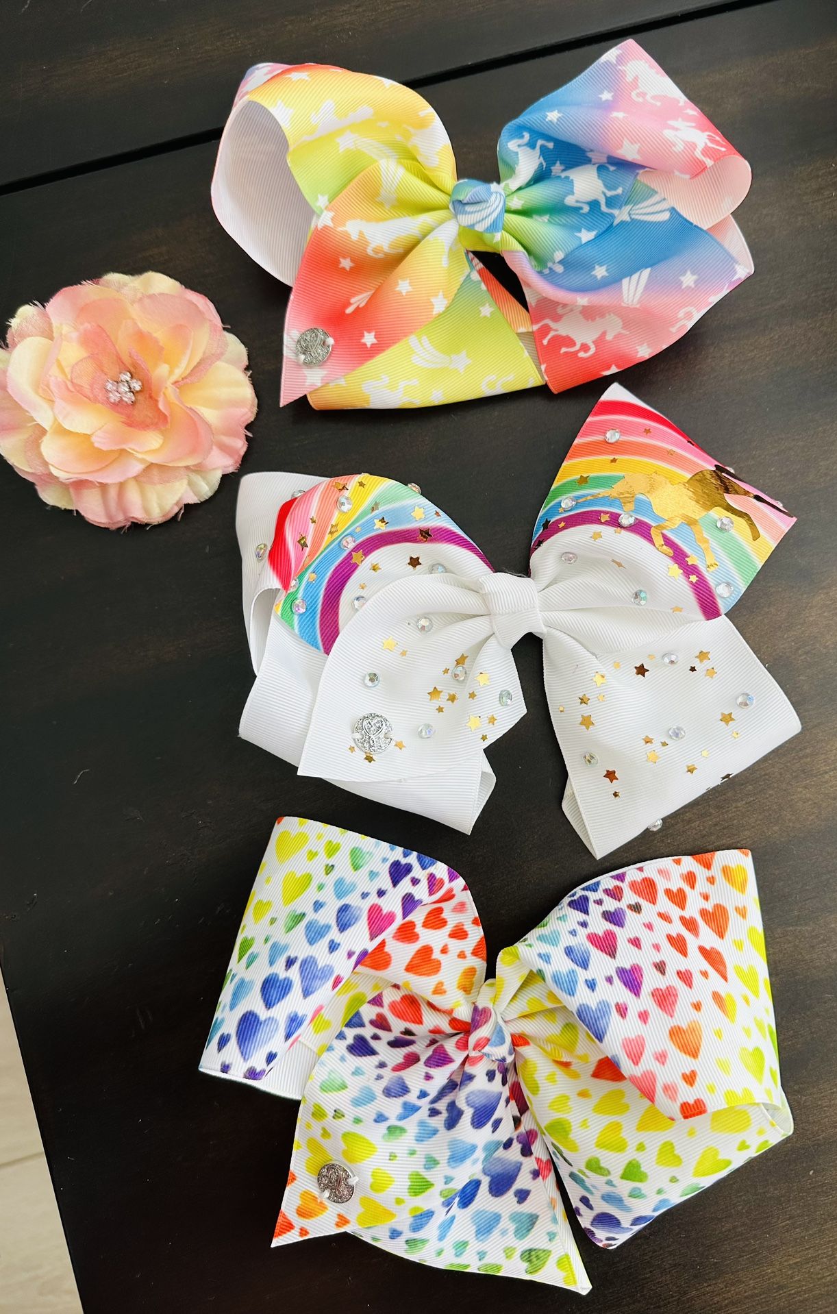 3 Jojo Bows for sale🎀