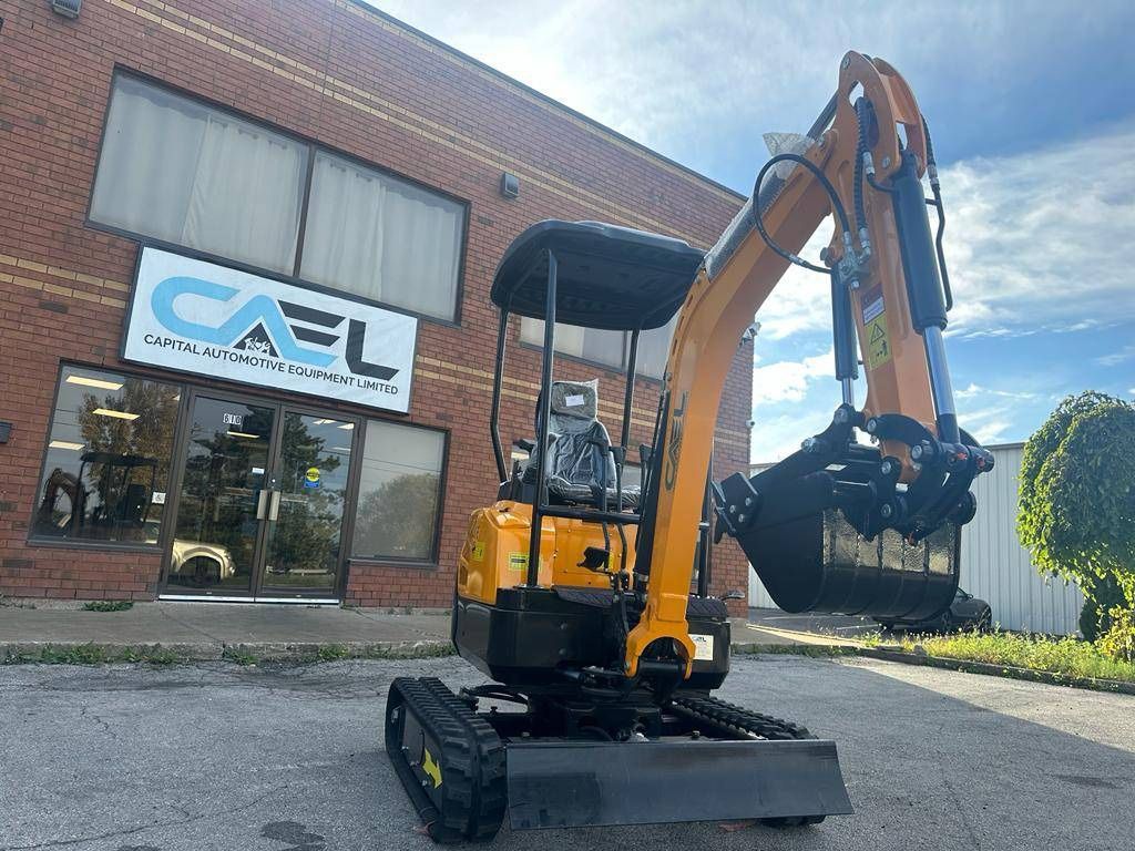 WHOLESALE PRICE BRAND NEW 1.8T MINI EXCAVATOR Kubota Engine