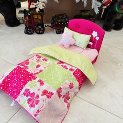 Retired  American Girl Bloom Bed and Bedding set. 