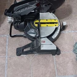 Ryobi P553 Miter Saw 18 Volts With Good Battery Fully Charger And Working Perfectly  But I Don't Have The Charger You Can Test It Before You Buy 