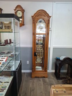 Howard Miller GrandFather Clock 