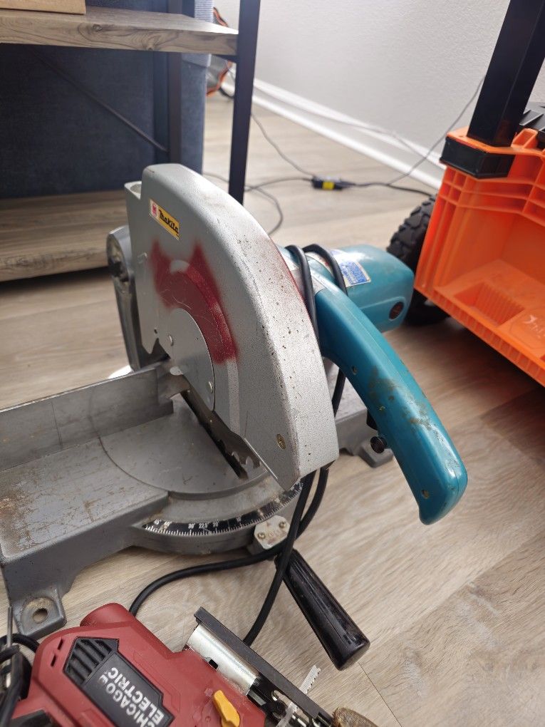 Flooring Tools