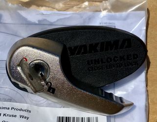 Yakima Skybox Latch Handle/Lockset -NIB!