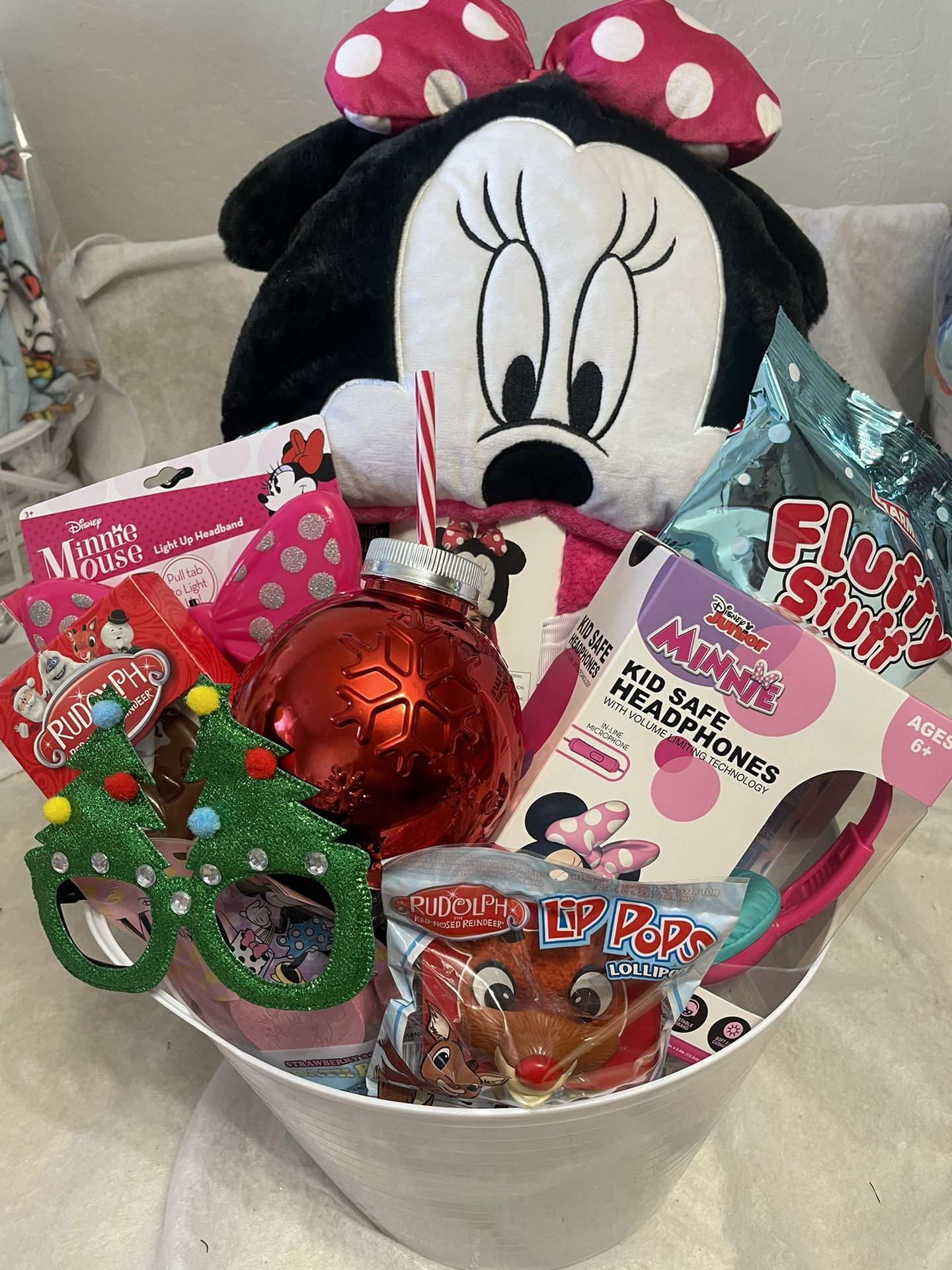 Minnie Mouse Christmas Basket