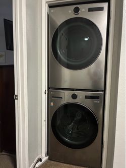 LG WM5500HVA WASHER AND LG DLEX5500V