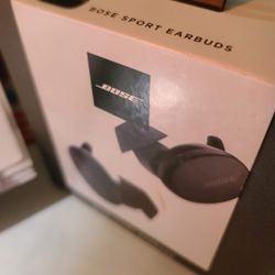 Brand New Bose Sport Earbuds 