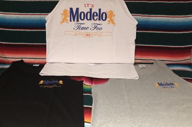 Modelo time shirts