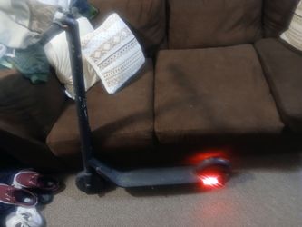 None bot scooter E2.. $200 ..25Mph