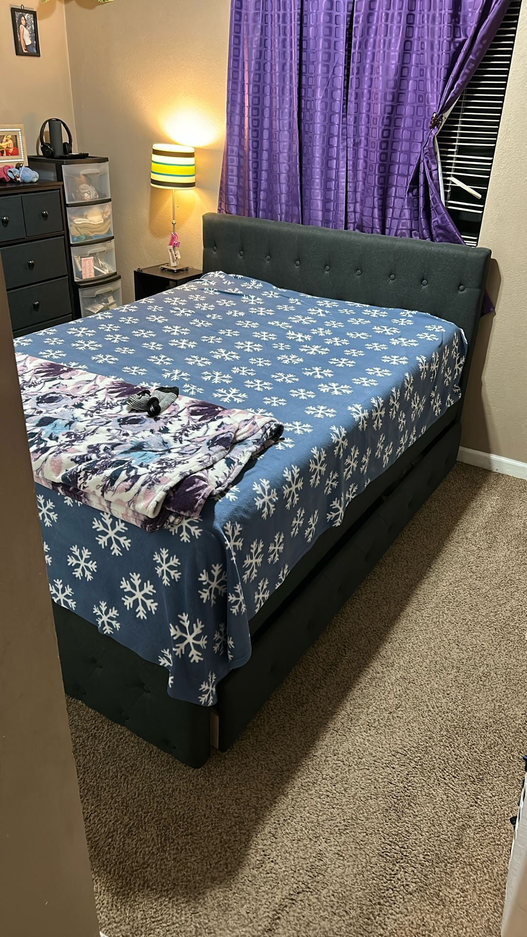 Full Size Bed