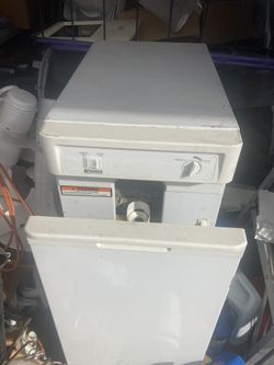 Kenmore Trash compactor $175 or best offer works great new around $1100