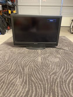 Emerson 32 Inch Tv With Built In Stand