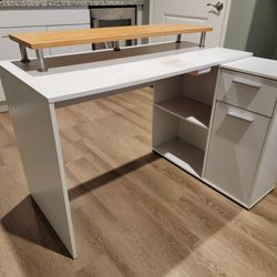 FREE Desk And Stand