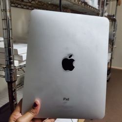 iPad Unlocked With Warranty 